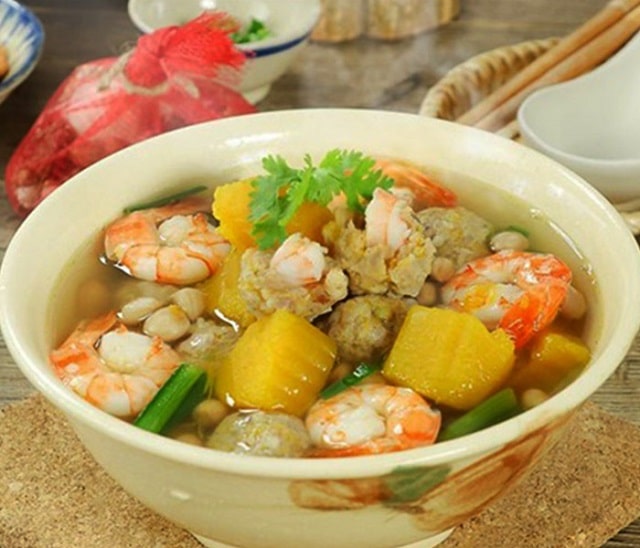 Canh rau củ thập cẩm tôm khô